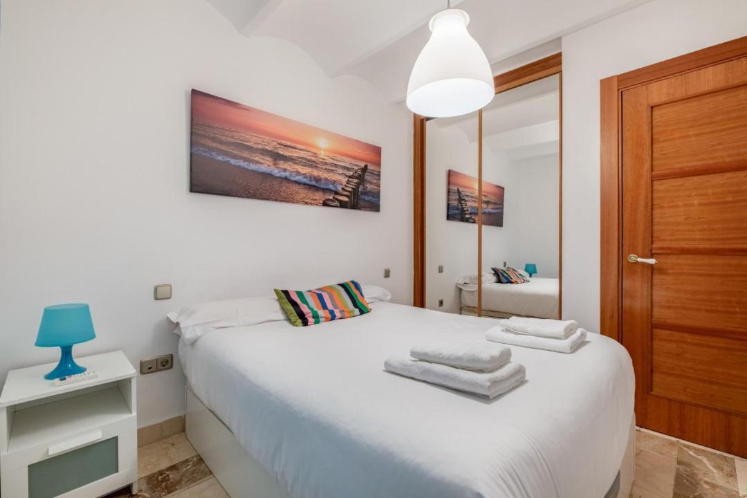 2 Bedroom 1 Bathroom Furnished - Sol - Cozy Vintage - Mintystay 马德里 外观 照片