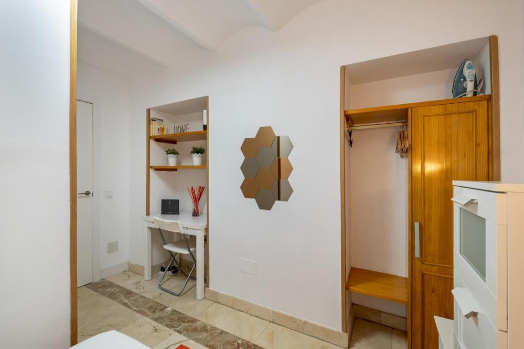 2 Bedroom 1 Bathroom Furnished - Sol - Cozy Vintage - Mintystay 马德里 外观 照片