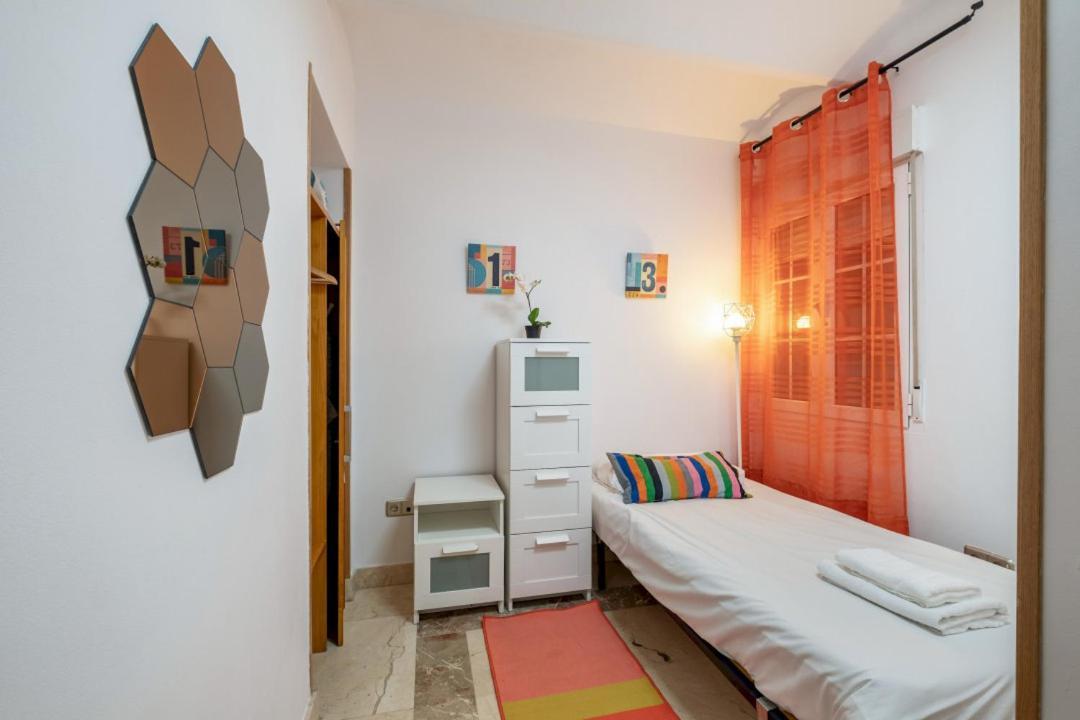 2 Bedroom 1 Bathroom Furnished - Sol - Cozy Vintage - Mintystay 马德里 外观 照片